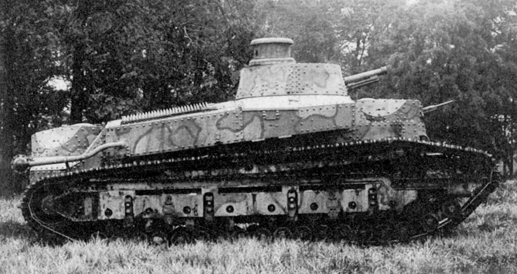 قیافه عجیب اولین تانکی که ژاپن ساخت / عکس