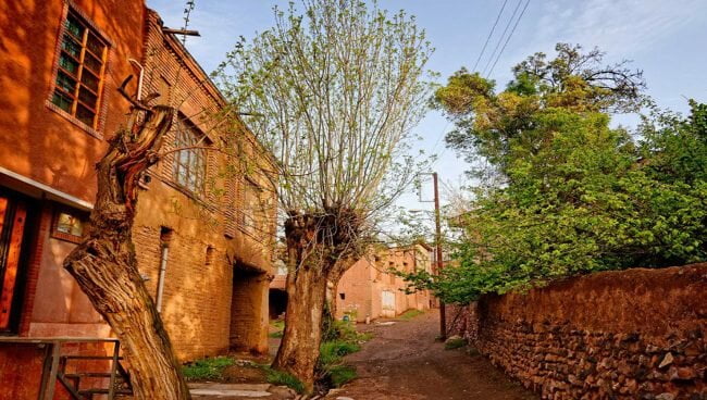 در سرخ‌ترین روستای ایران چه می‌گذرد؟