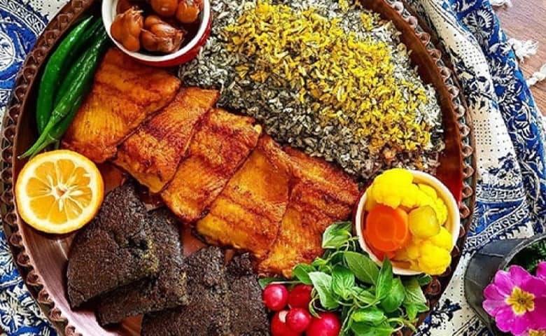 خوراکی های عید نوروز | غذای روز اول عید نوروز در جدول | غذای شب عید اصفهان