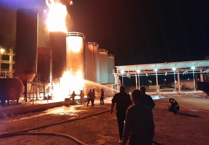 آتش‌سوزی مخازن یک واحد پالایش میعانات نفتی در آشتیان