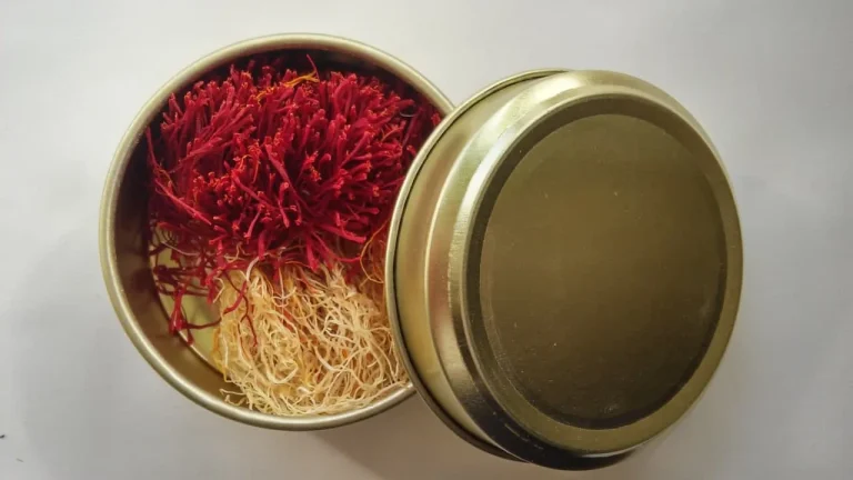 زعفران بهترین ظرف برای نگهداری زعفران خشک
