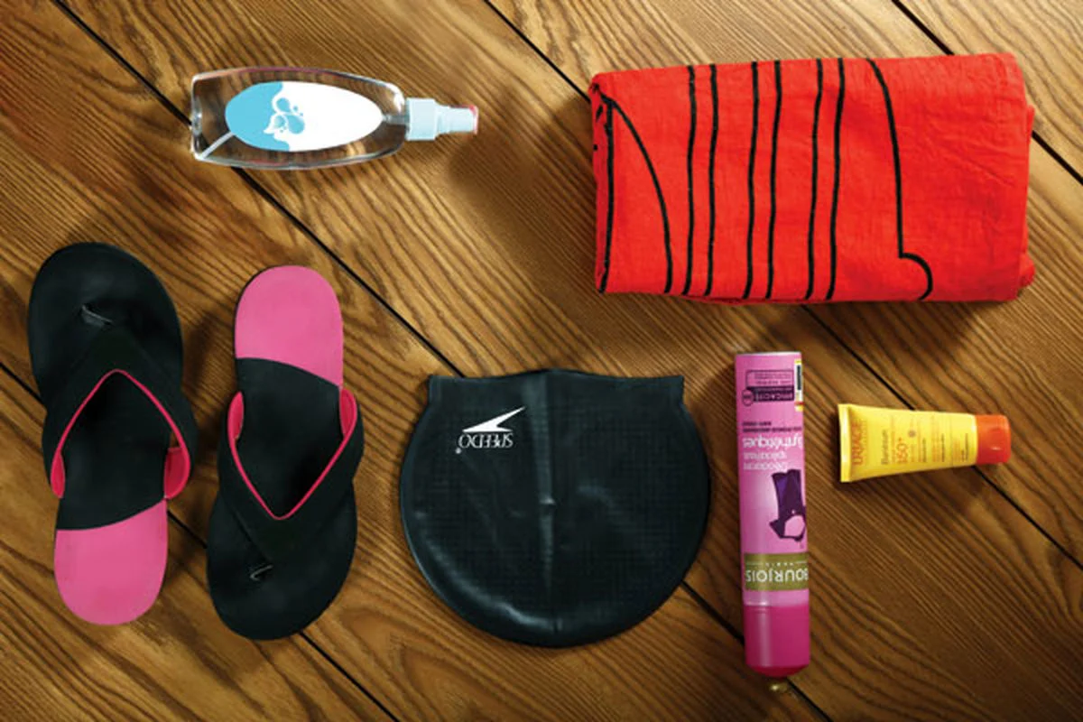 What to take to the pool